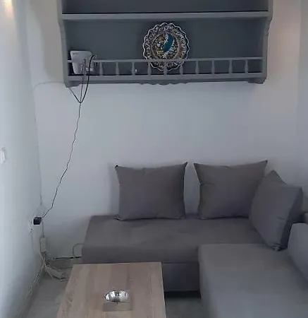 Gogos House